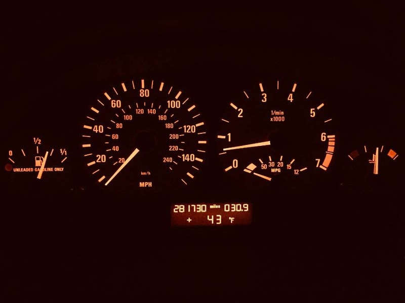 Illustration for article titled At $5,200, Could This 2001 BMW 325Xi Have Any Miles Left In It?